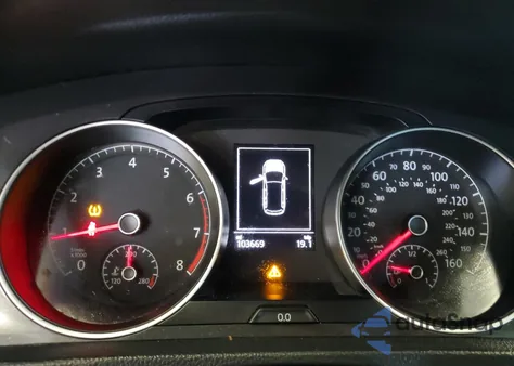 2018 Volkswagen Golf Sportwagen S z USA, uszkodzony, nr VIN 3VWD17AU0JM756335